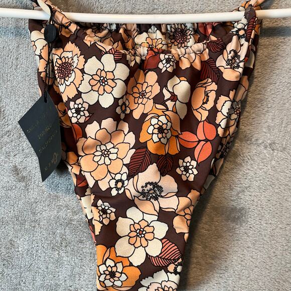 Skatie Women’s Swim Bottoms Byron Print‎ 70s Floral Print Size Large New - Picture 4 of 6